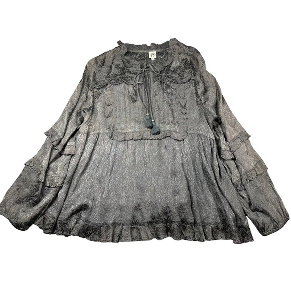 Ivy Jane‎ Top NWOT small Long Sleeve Ruffles Gray - Picture 1 of 5